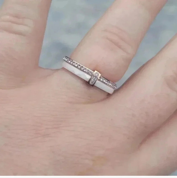 Womens zirconia rings New size 9 Lot SALE - Picture 2 of 12